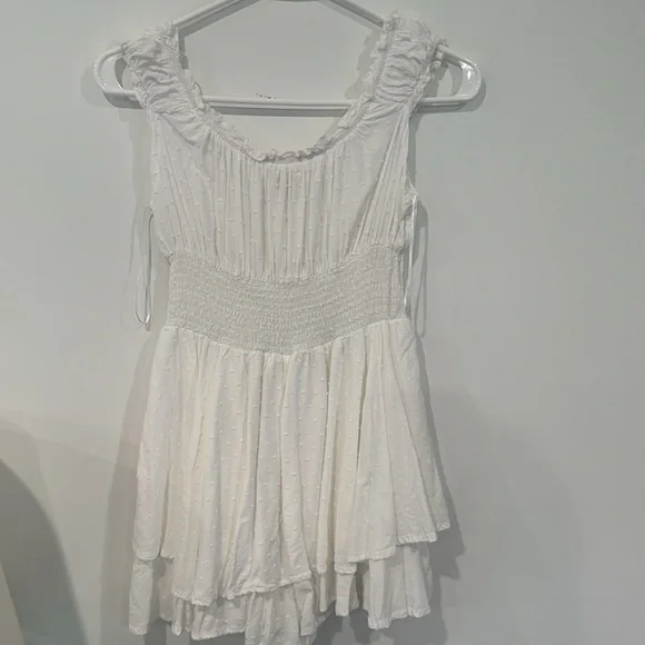 URBAN OUTFITTERS Rosie Smocked Tiered Ruffle Romper In White - Picture 4 of 5